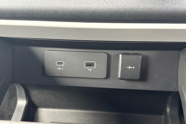 Used Land Rover Defender 110 2022 for sale - 75269459: Photo 38