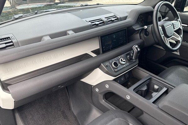 Used Land Rover Defender 110 2022 for sale - 75269459: Photo 40