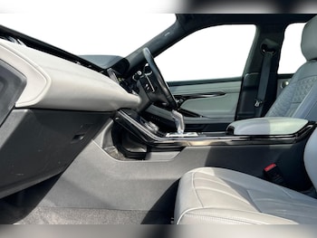 Used Land Rover Range Rover Evoque 2023 for sale - 75839539: Photo