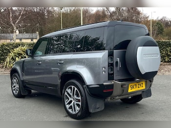 Used Land Rover Defender 110 2021 for sale - 75013427: Photo