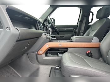 Used Land Rover Defender 110 2021 for sale - 75013427: Photo