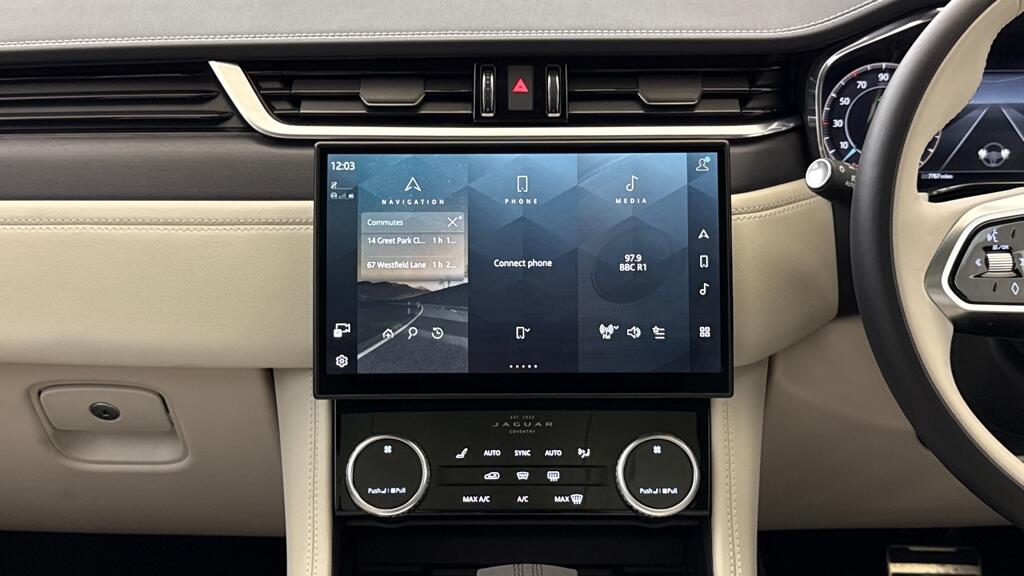 Used Jaguar F-Pace 2023 for sale - 76032233: Photo 14