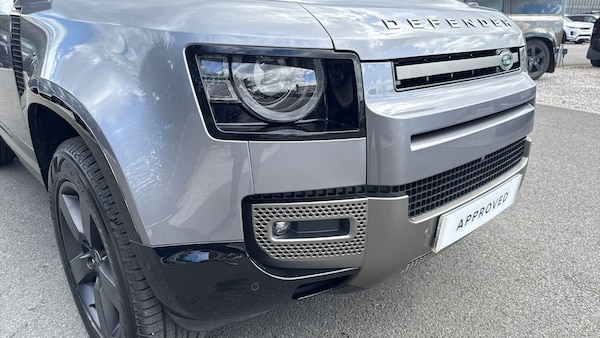 Used Land Rover Defender 110 2023 for sale - 75449502: Photo 31