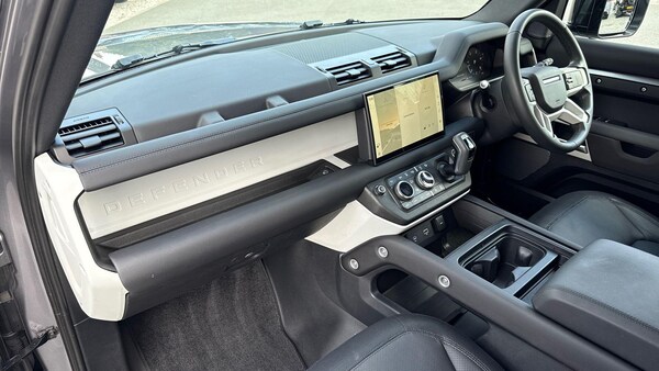 Used Land Rover Defender 110 2023 for sale - 75449502: Photo 34