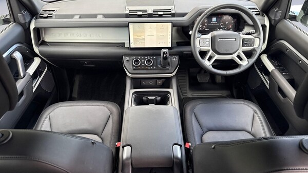 Used Land Rover Defender 110 2023 for sale - 75449502: Photo 9