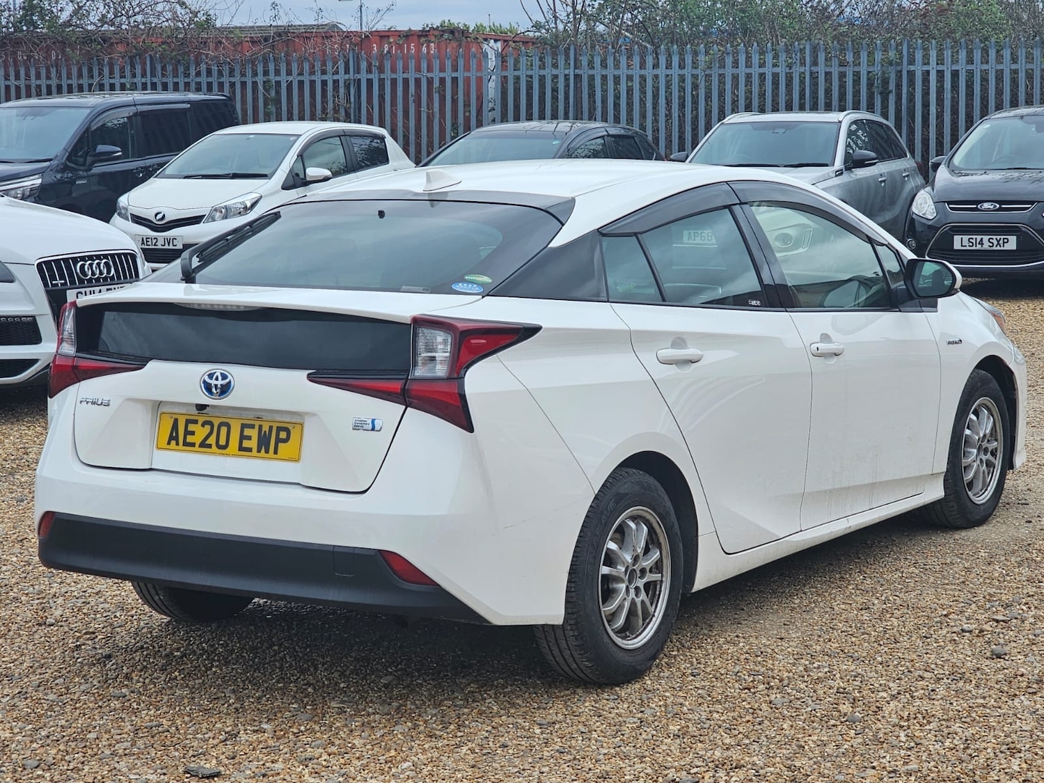 Used Toyota Prius 2026 for sale - 78057510: Photo 4
