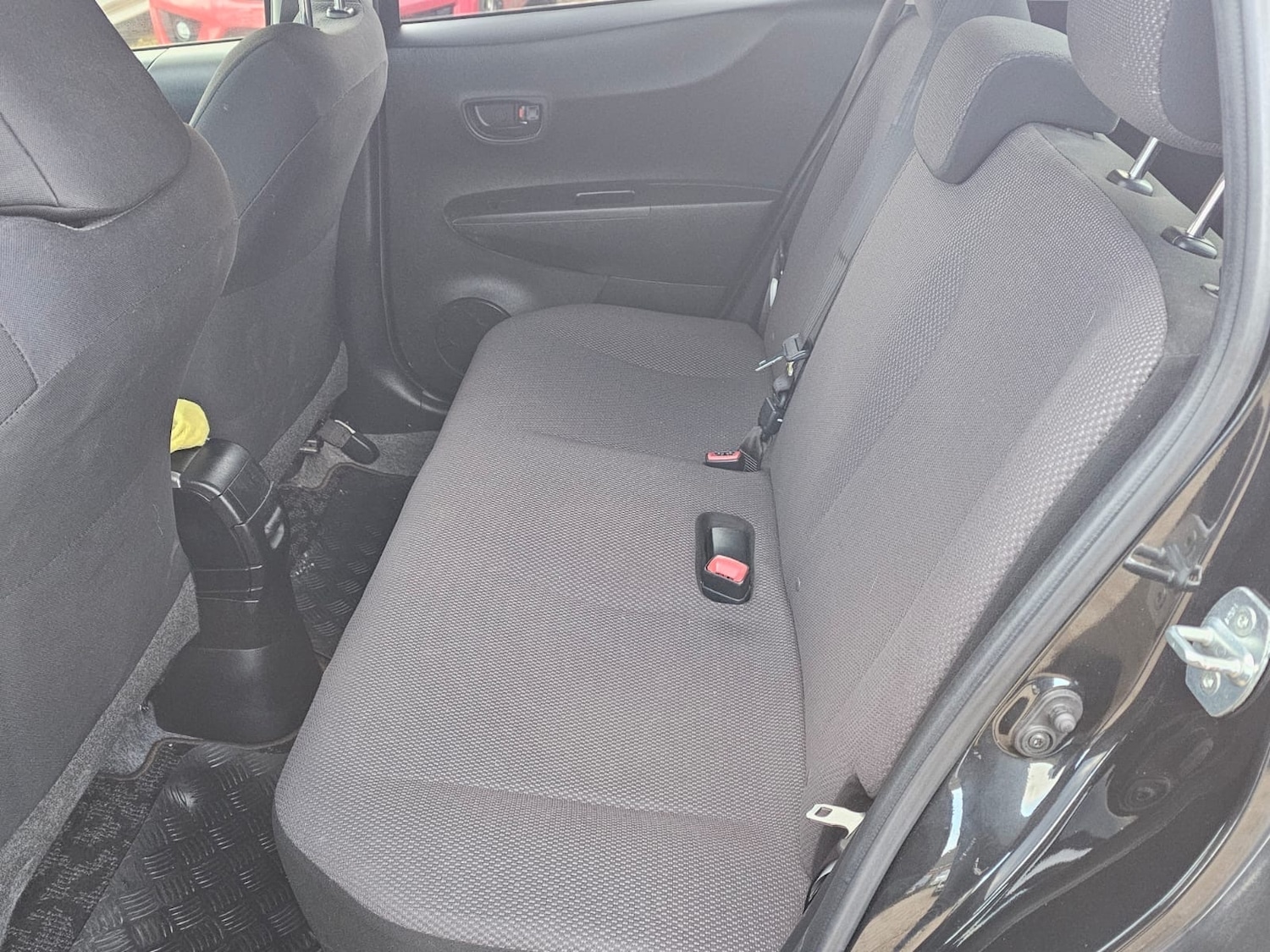 Used Toyota Vitz 2024 for sale - 77312407: Photo 15