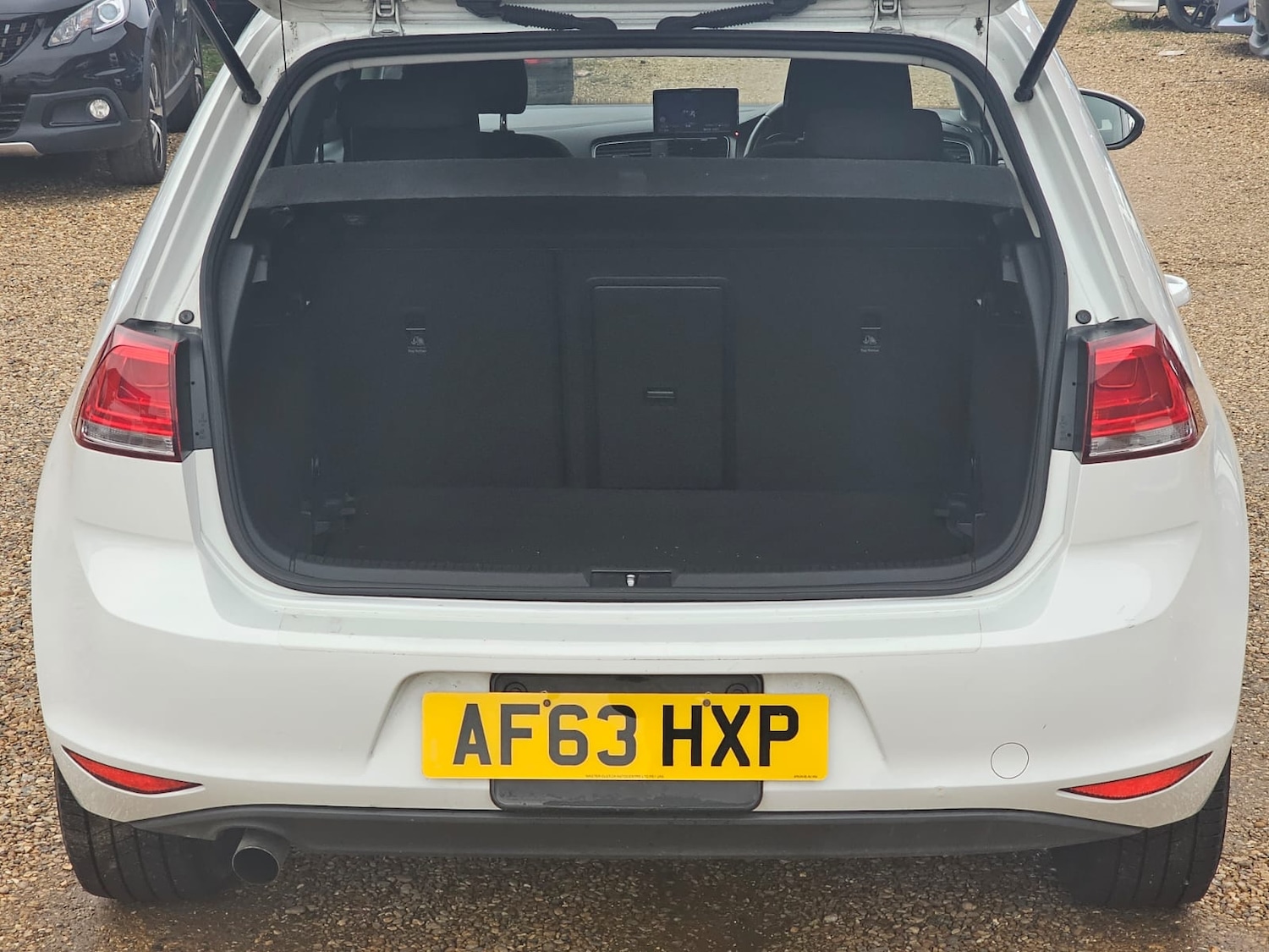 Used Volkswagen Golf 2013 for sale - 77630874: Photo 16