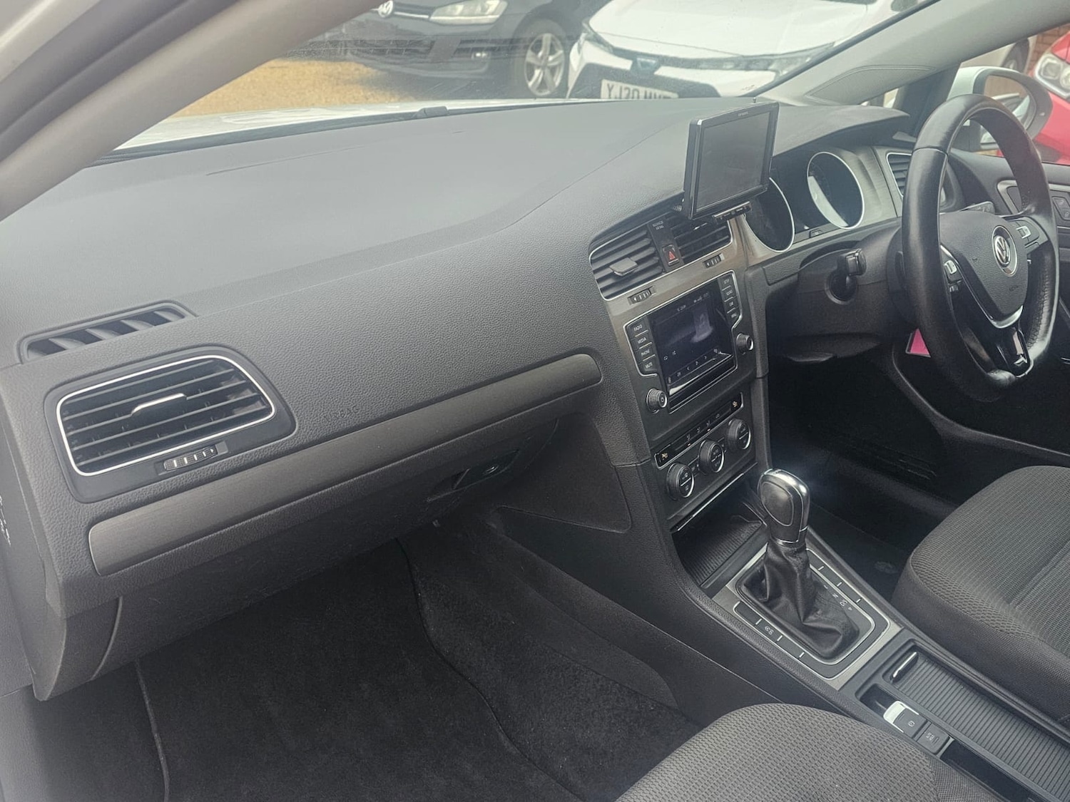 Used Volkswagen Golf 2013 for sale - 77630874: Photo 5