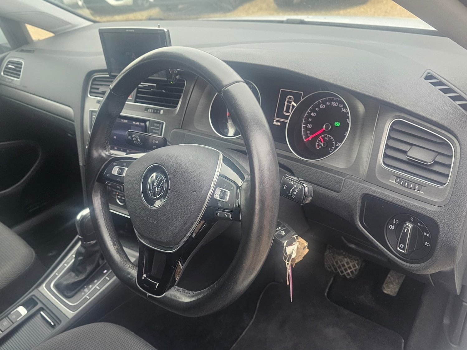 Used Volkswagen Golf 2013 for sale - 77630874: Photo 7