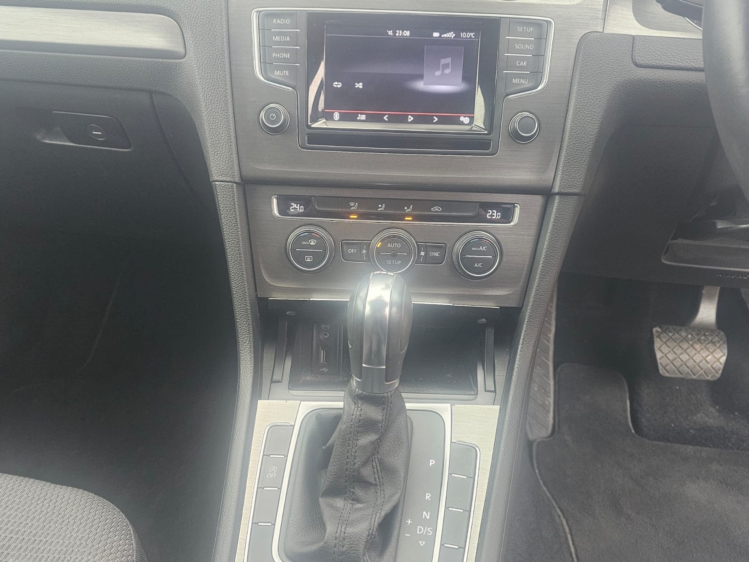 Used Volkswagen Golf 2013 for sale - 77630874: Photo 8