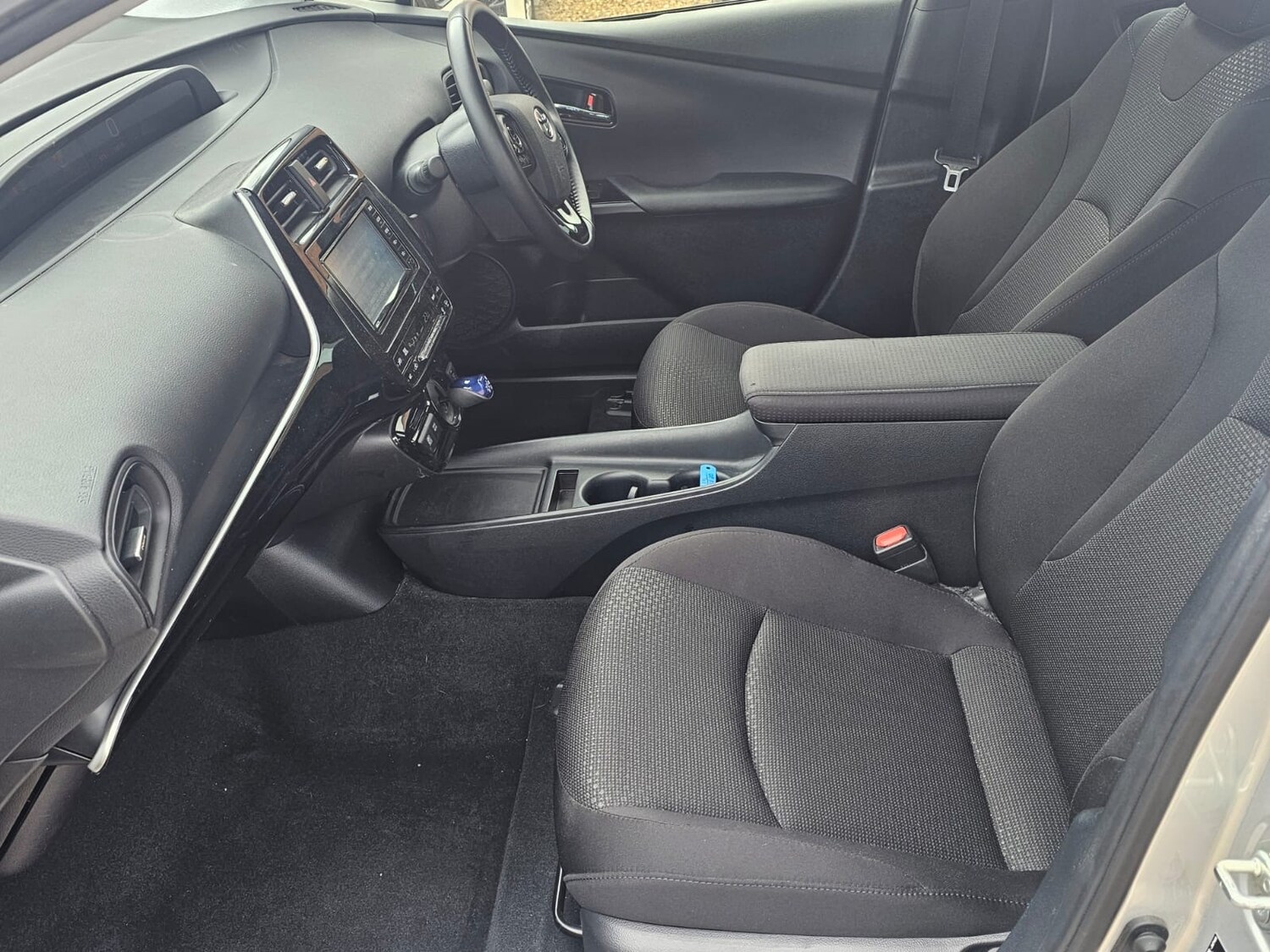 Used Toyota Prius 2026 for sale - 78057507: Photo 6