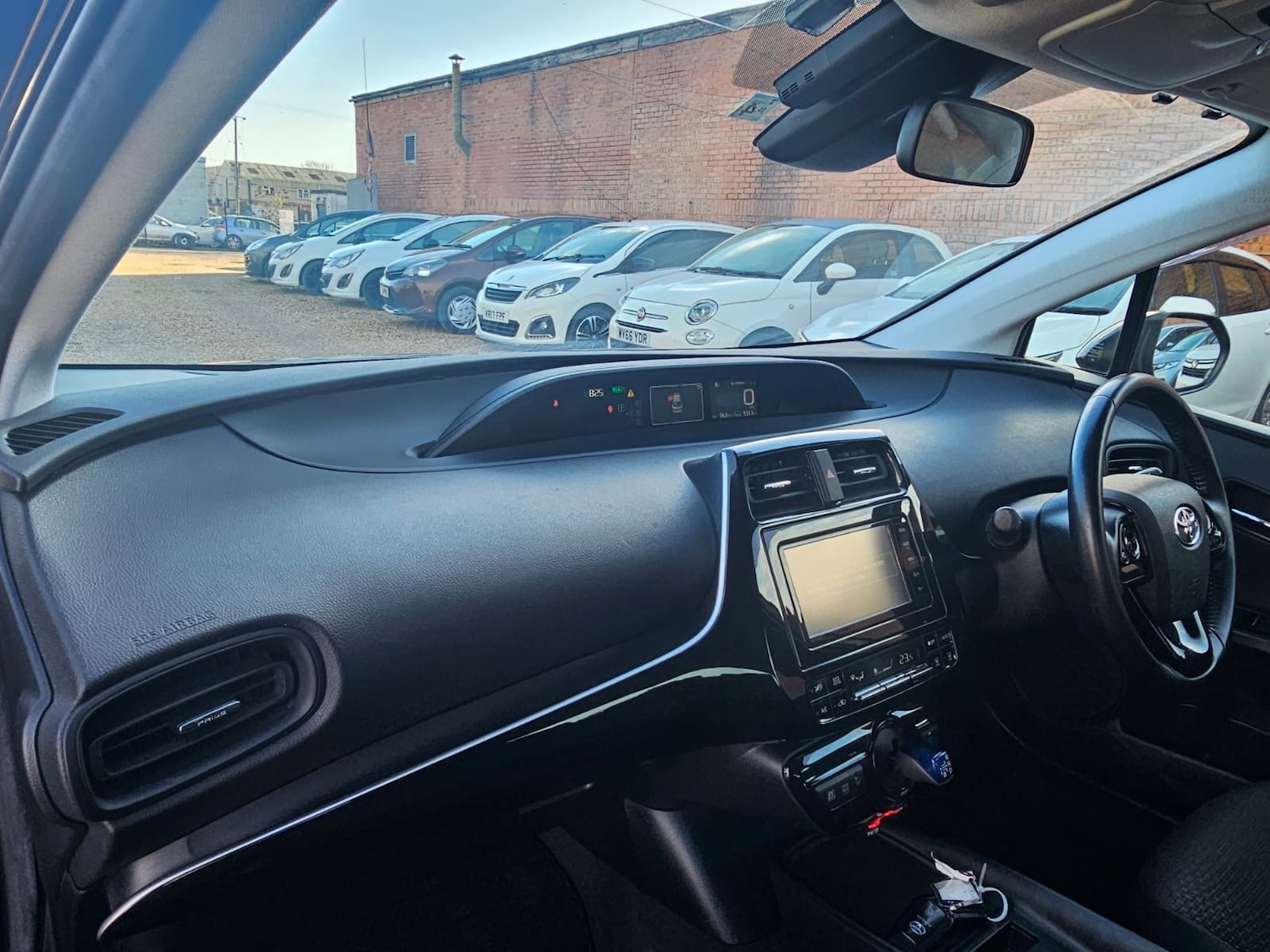 Used Toyota Prius 2020 for sale - 77303994: Photo 11