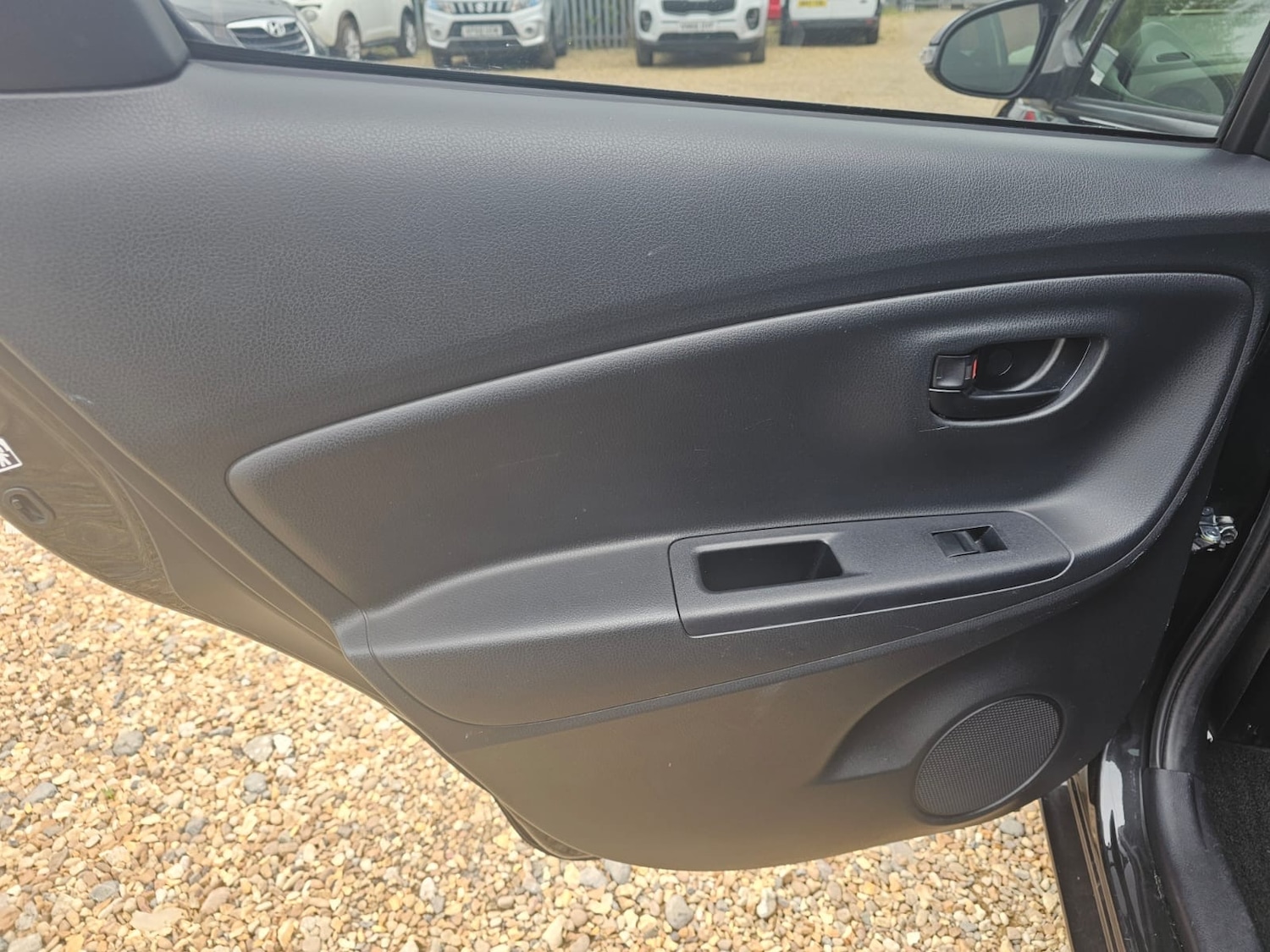 Used Toyota Vitz 2025 for sale - 77318695: Photo 17