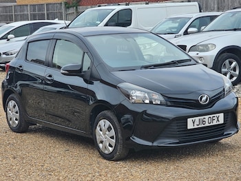 Used Toyota Vitz 2016 for sale - 77318695: Photo