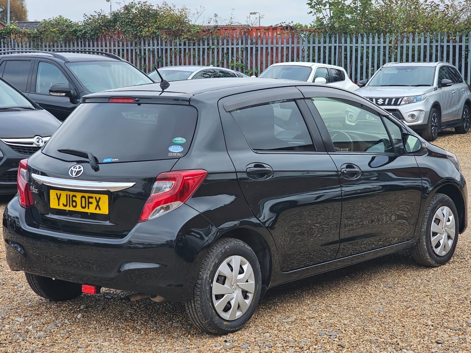 Used Toyota Vitz 2025 for sale - 77318695: Photo 5
