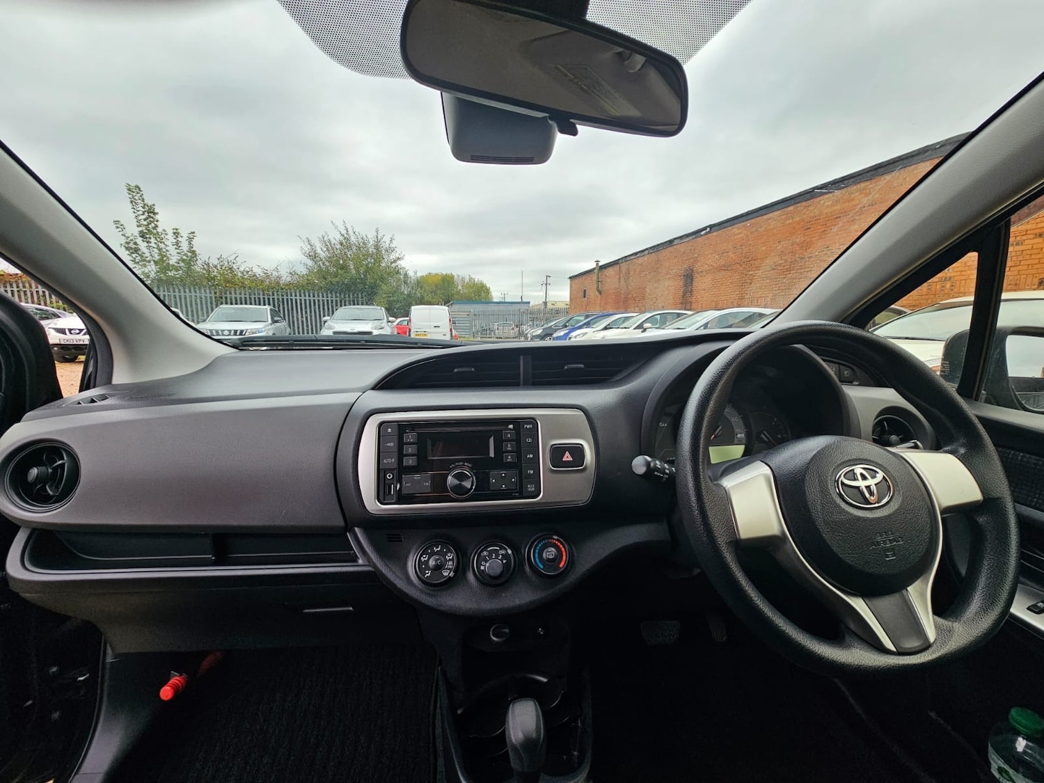 Used Toyota Vitz 2025 for sale - 77318695: Photo 8