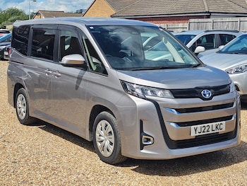 Used Toyota Noah 2022 for sale - 78889923: Photo