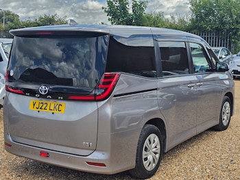 Used Toyota Noah 2022 for sale - 78889923: Photo
