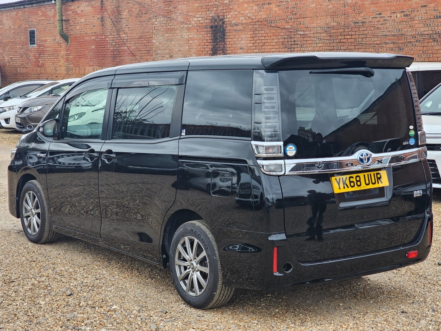 Used Toyota Noah 2026 for sale - 78057511: Photo 4