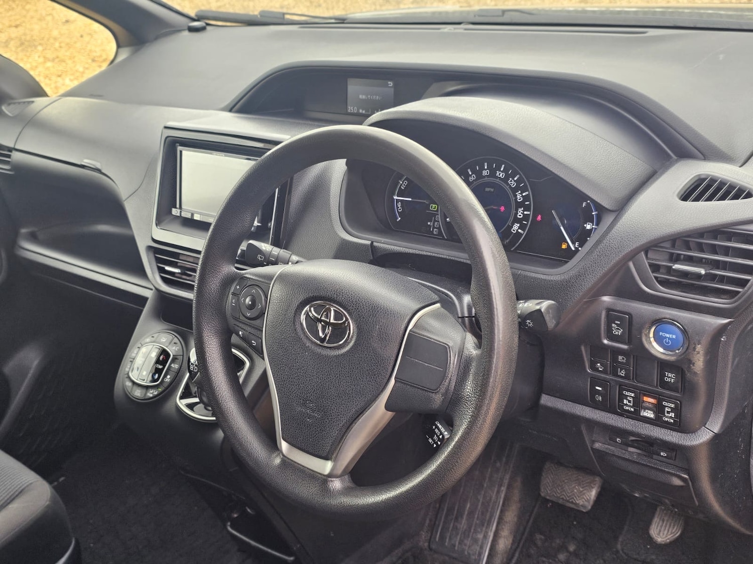 Used Toyota Noah 2026 for sale - 78057511: Photo 8