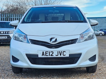 Used Toyota Vitz 2012 for sale - 77312262: Photo