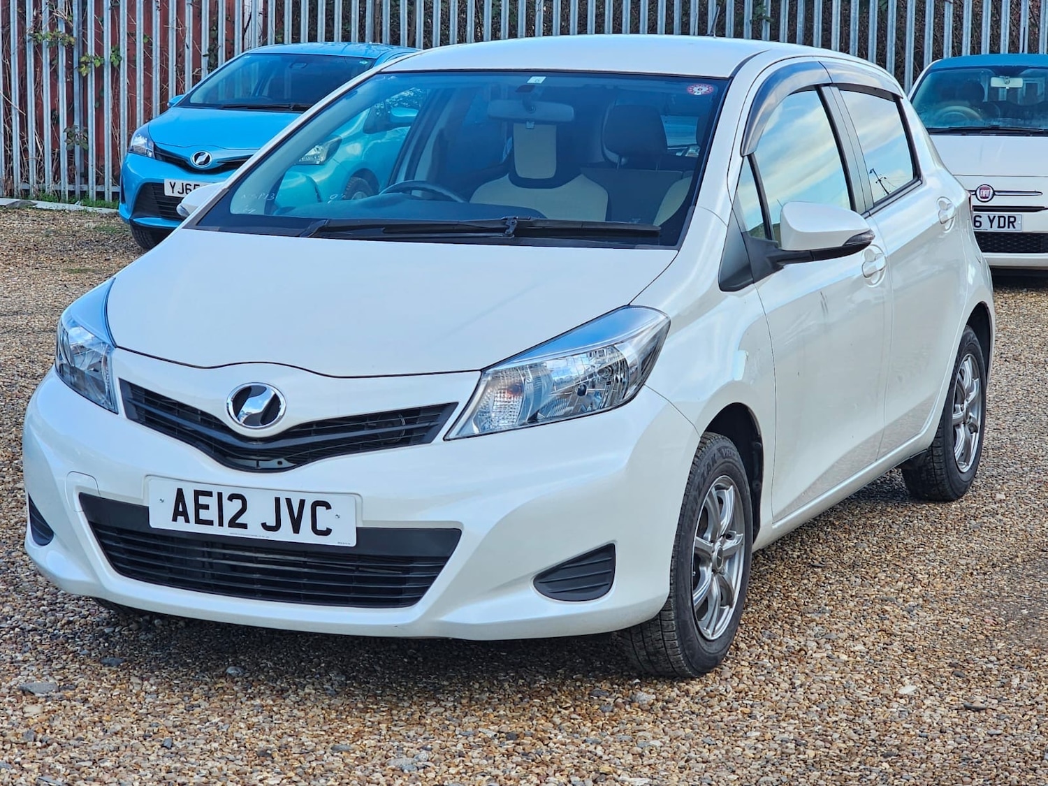 Used Toyota Vitz 2025 for sale - 77312262: Photo 3