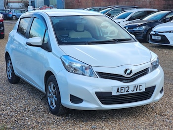 Used Toyota Vitz 2012 for sale - 77312262: Photo