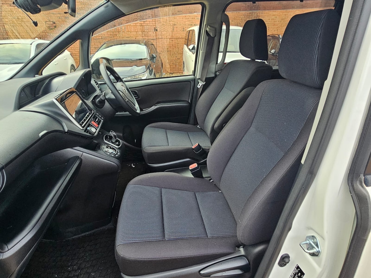 Used Toyota Noah 2025 for sale - 77312503: Photo 4