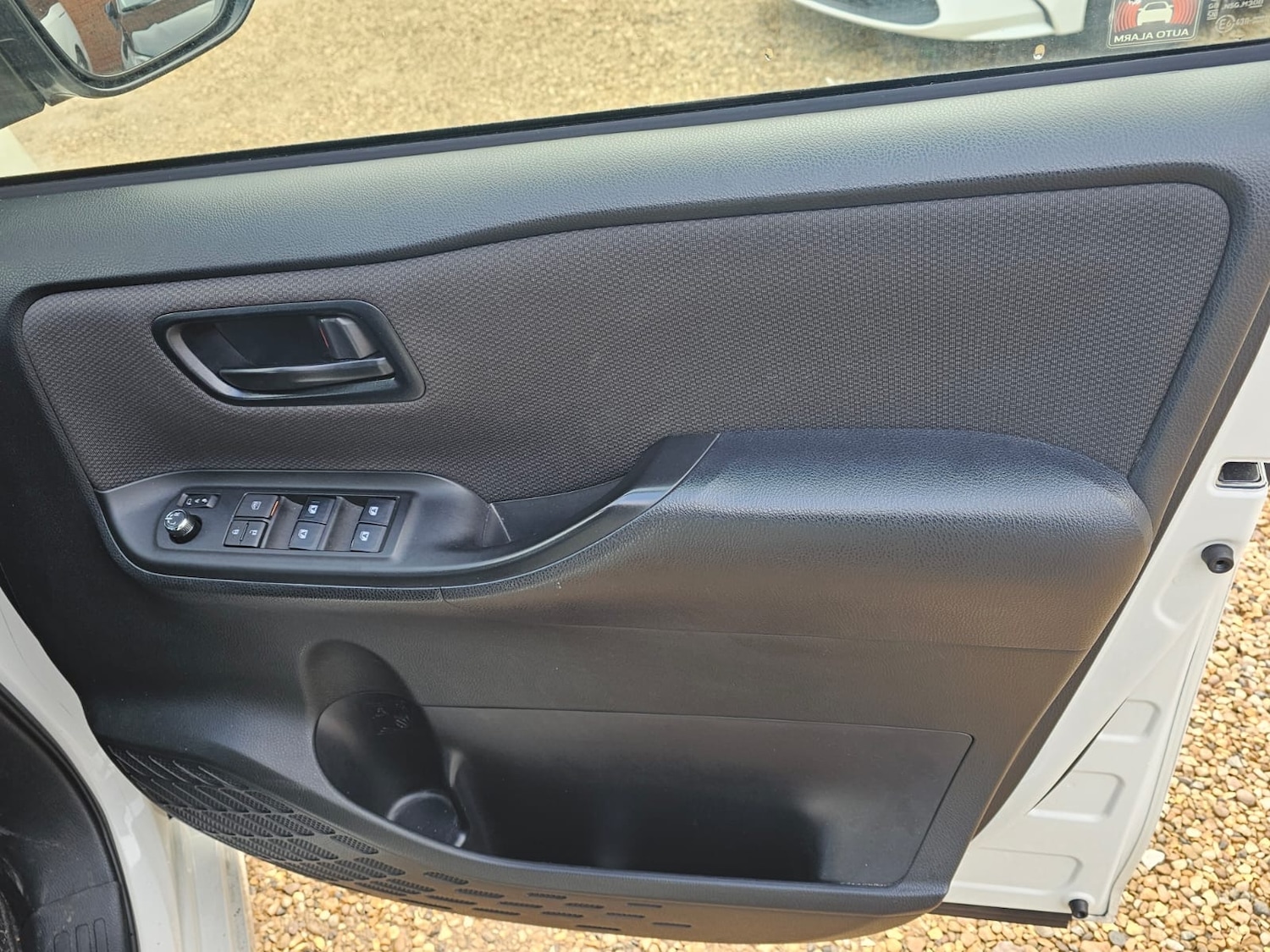 Used Toyota Noah 2025 for sale - 77312503: Photo 6