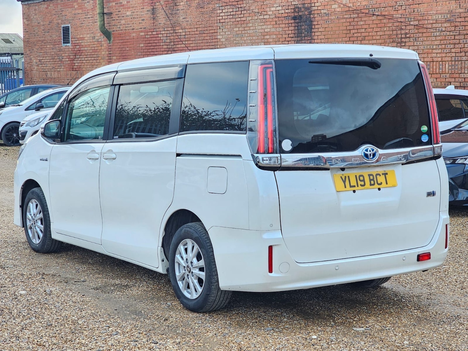 Used Toyota Noah 2025 for sale - 77312503: Photo 9