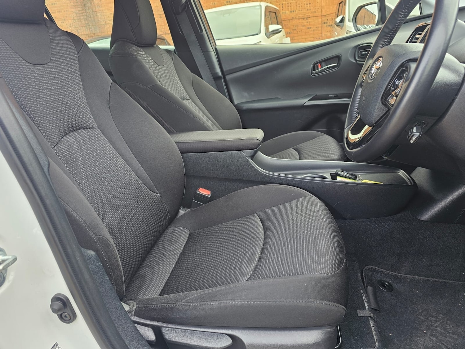 Used Toyota Prius for sale - 77640317: Photo 8