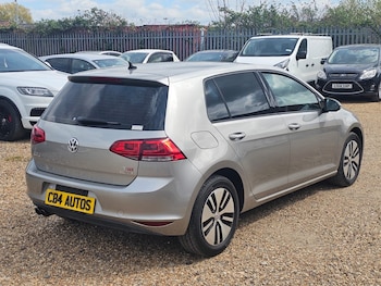 Used Volkswagen Golf 2014 for sale - 78329744: Photo
