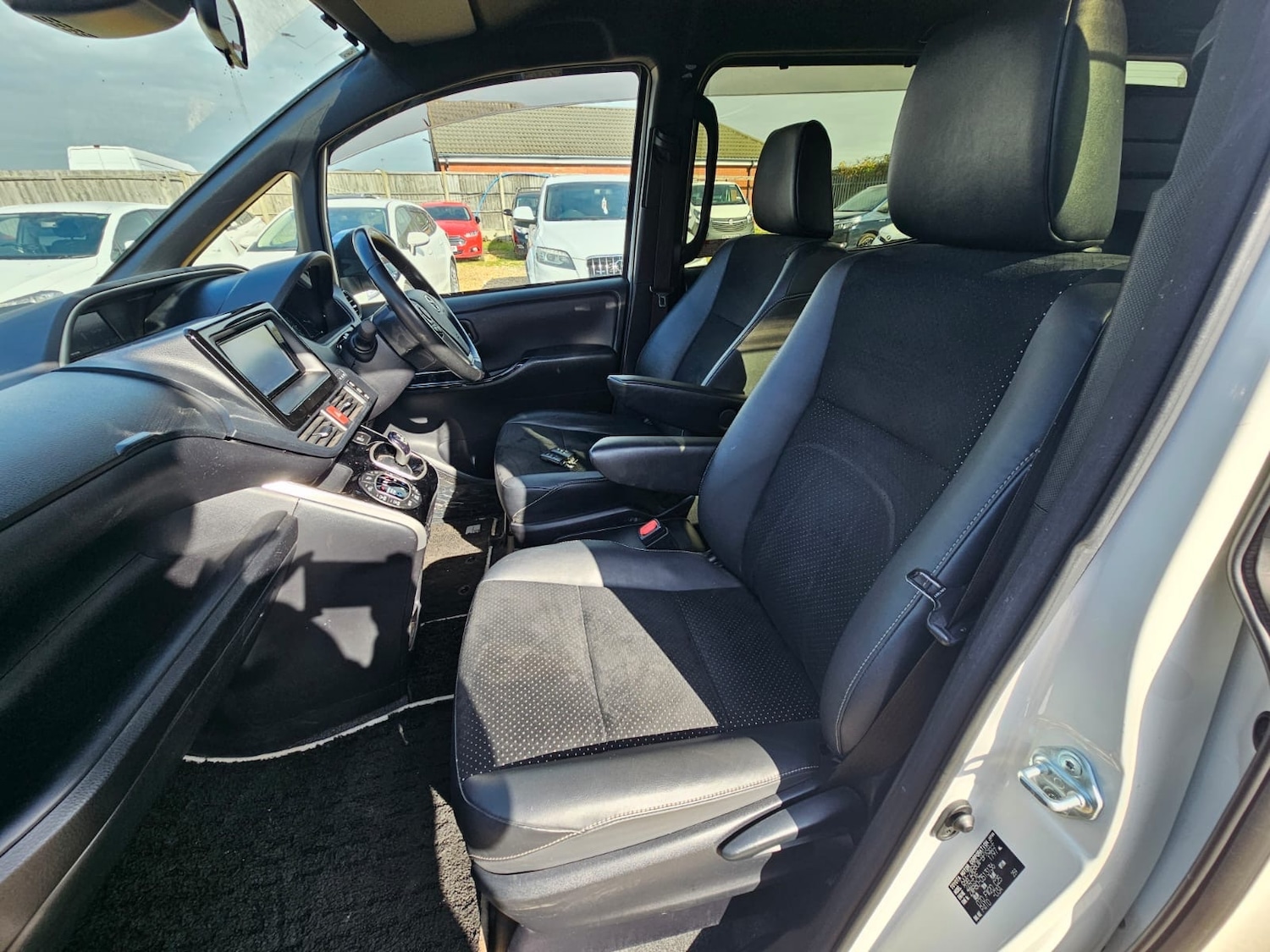 Used Toyota Noah 2026 for sale - 77736044: Photo 11