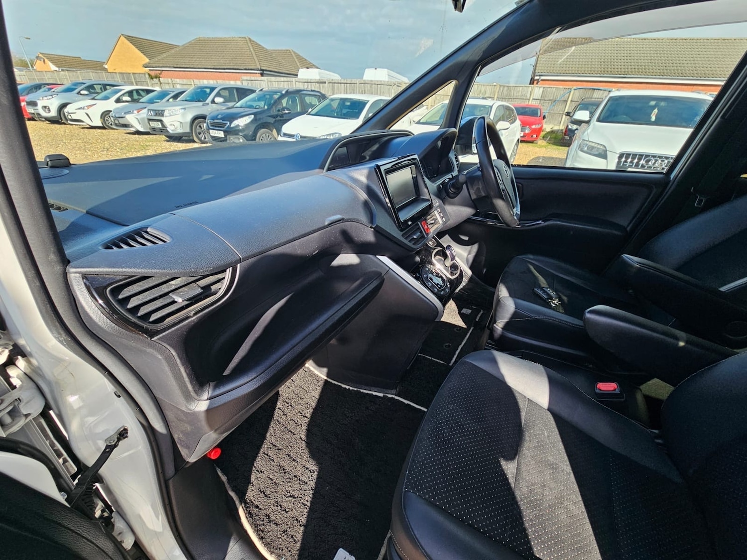 Used Toyota Noah 2026 for sale - 77736044: Photo 12