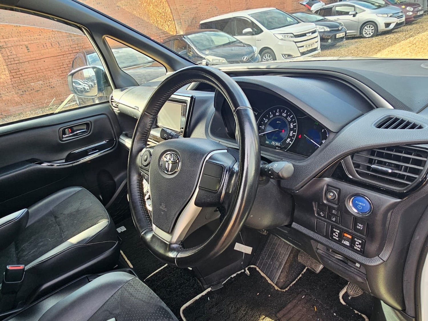 Used Toyota Noah 2026 for sale - 77736044: Photo 9