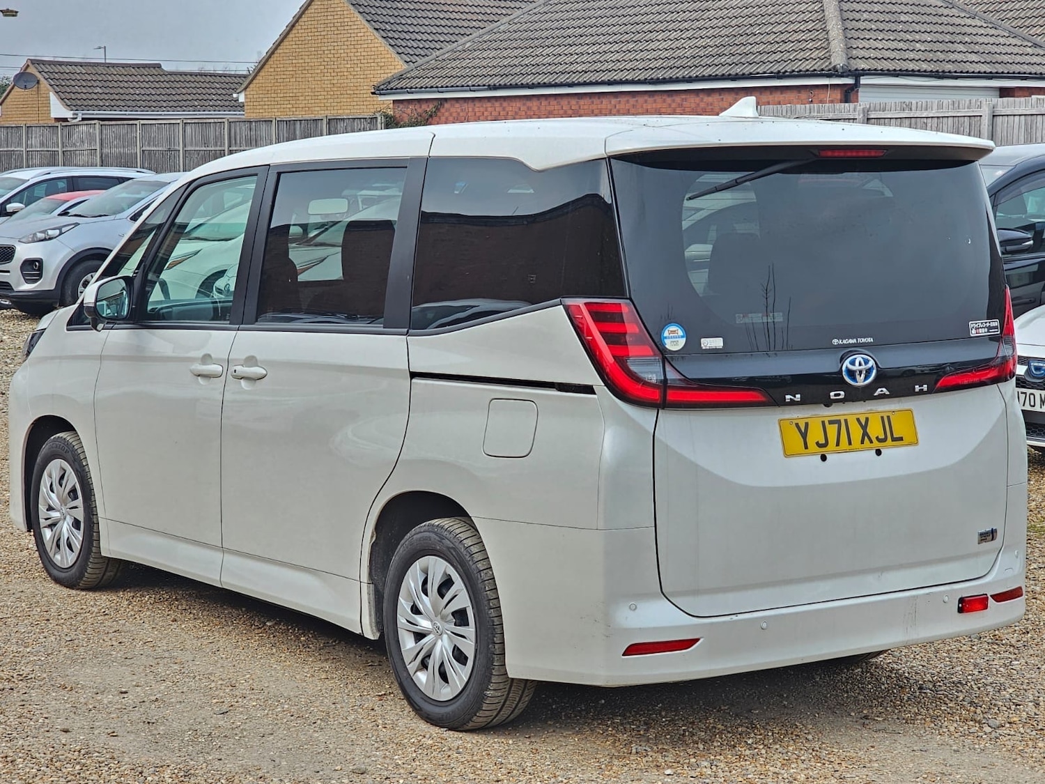 Used Toyota Noah for sale - 77997375: Photo 6