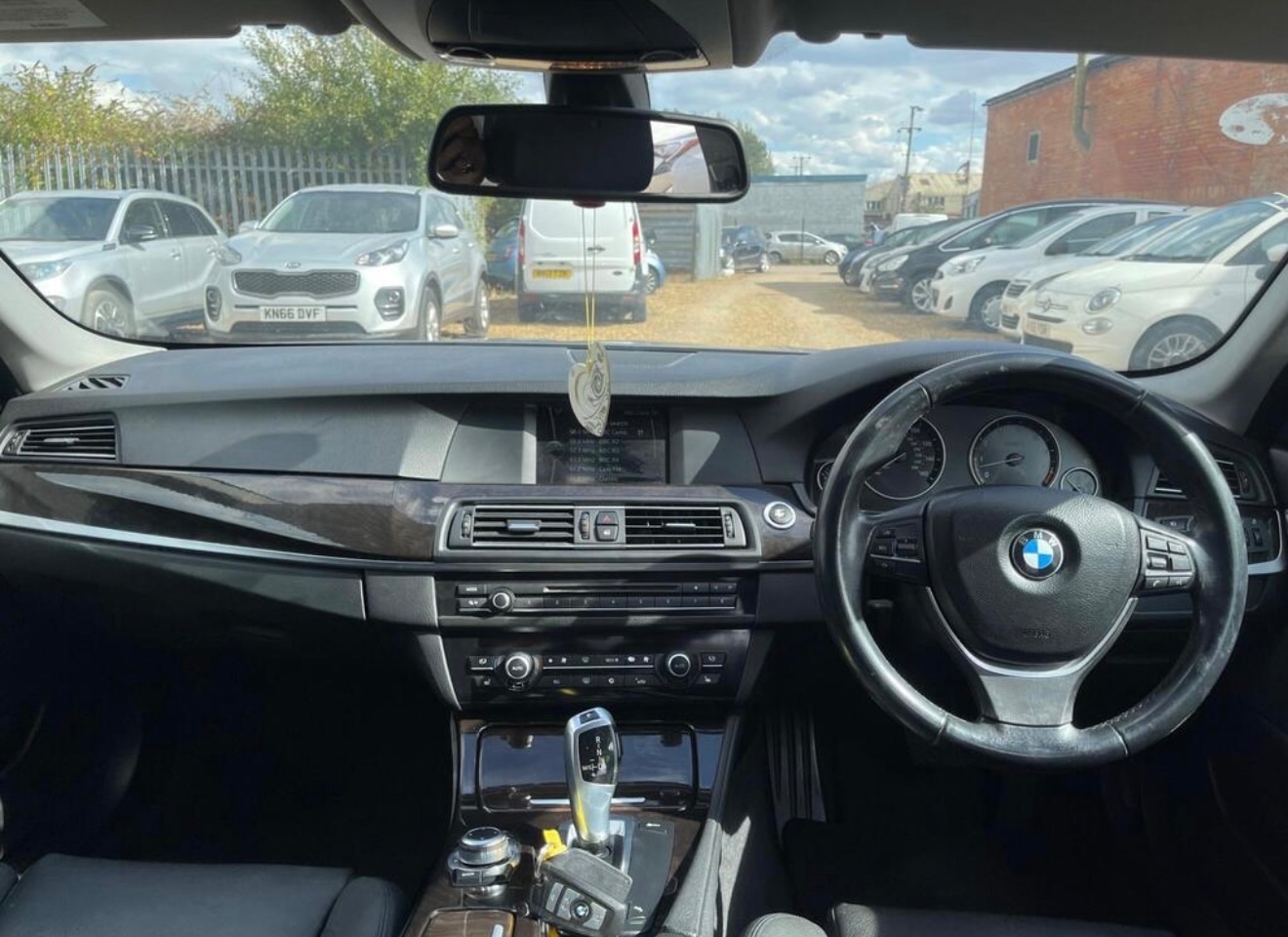 Used BMW 5 Series 2010 for sale - 77304824: Photo 11