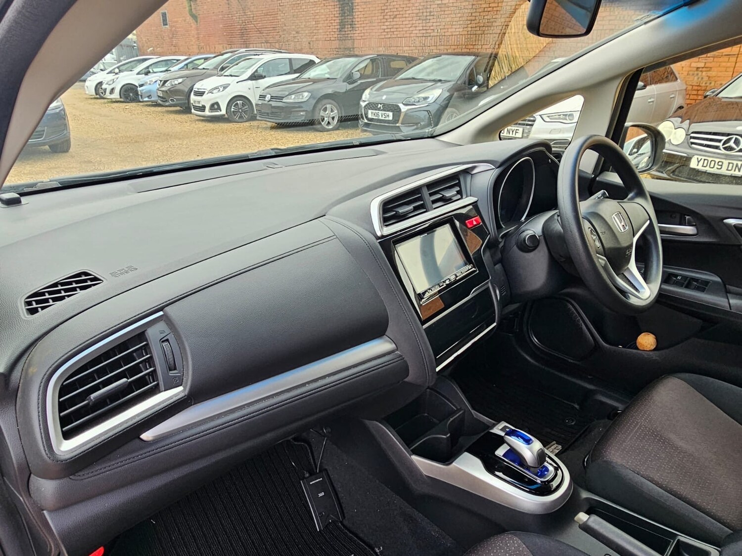 Used Honda Fit 2014 for sale - 77640060: Photo 10