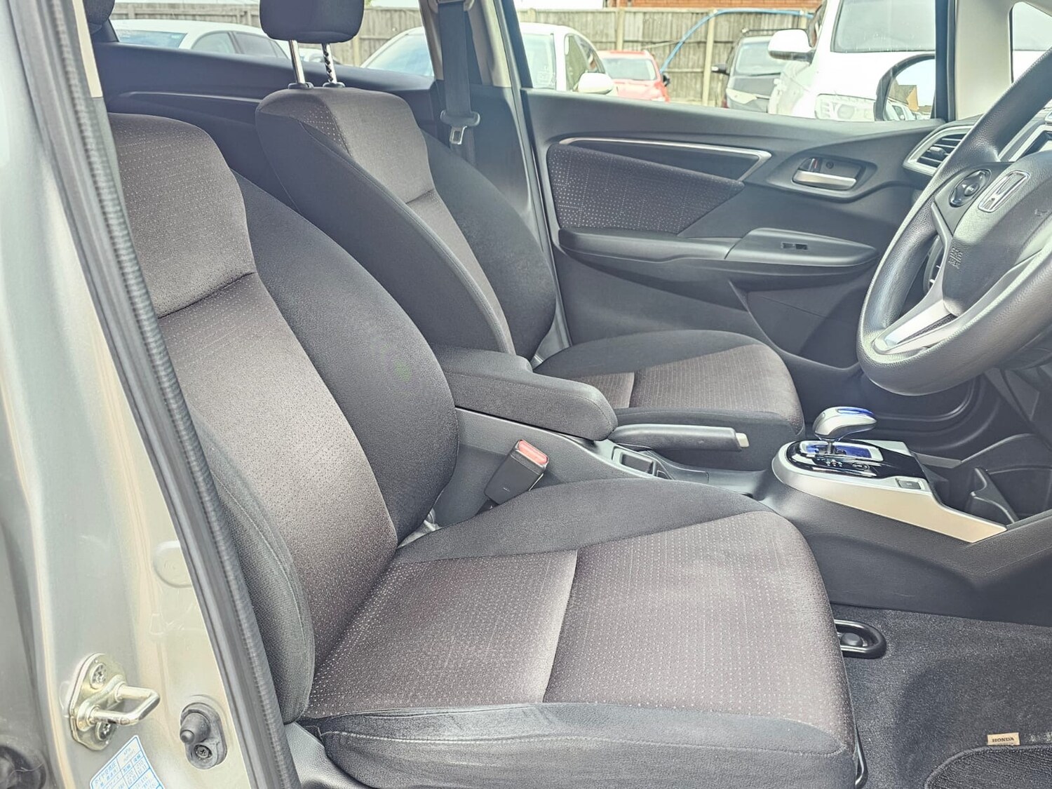 Used Honda Fit 2014 for sale - 77640060: Photo 11