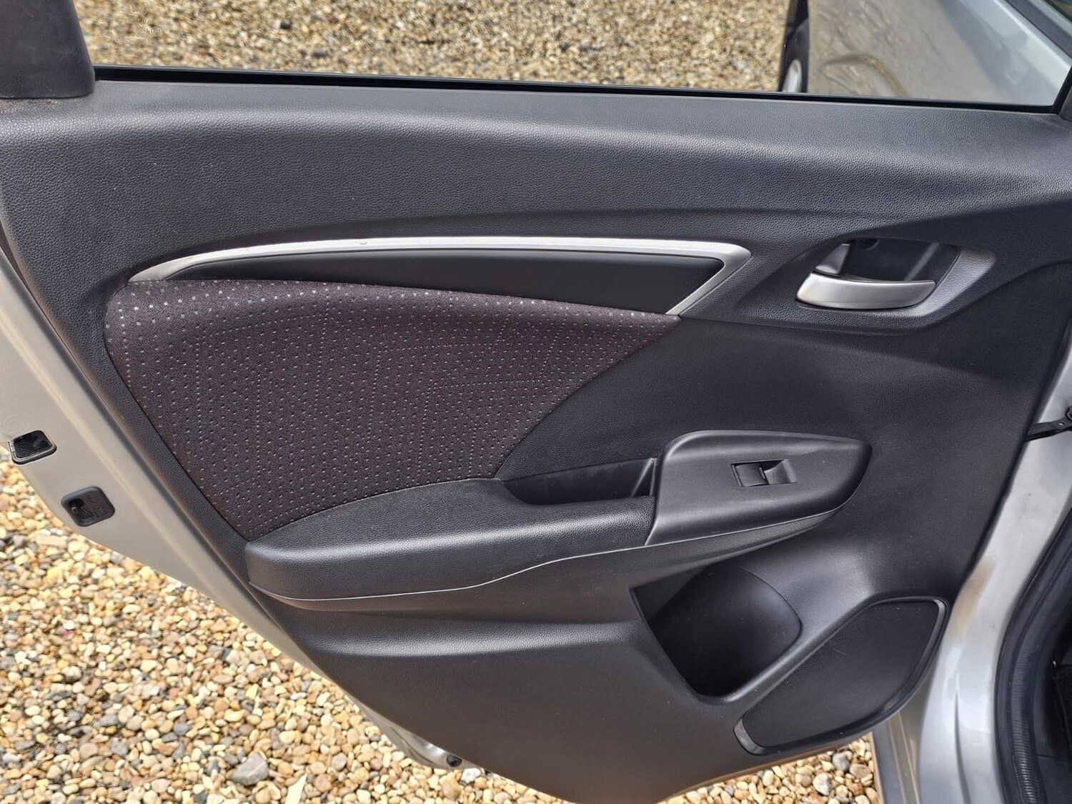 Used Honda Fit 2014 for sale - 77640060: Photo 19