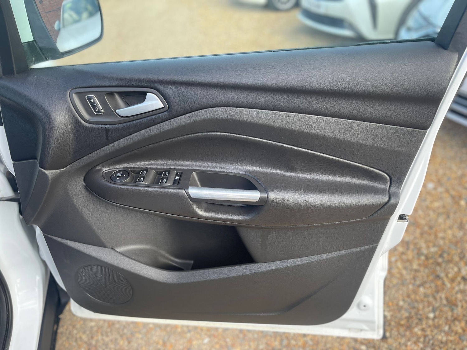 Used Ford Kuga 2013 for sale - 77304039: Photo 17