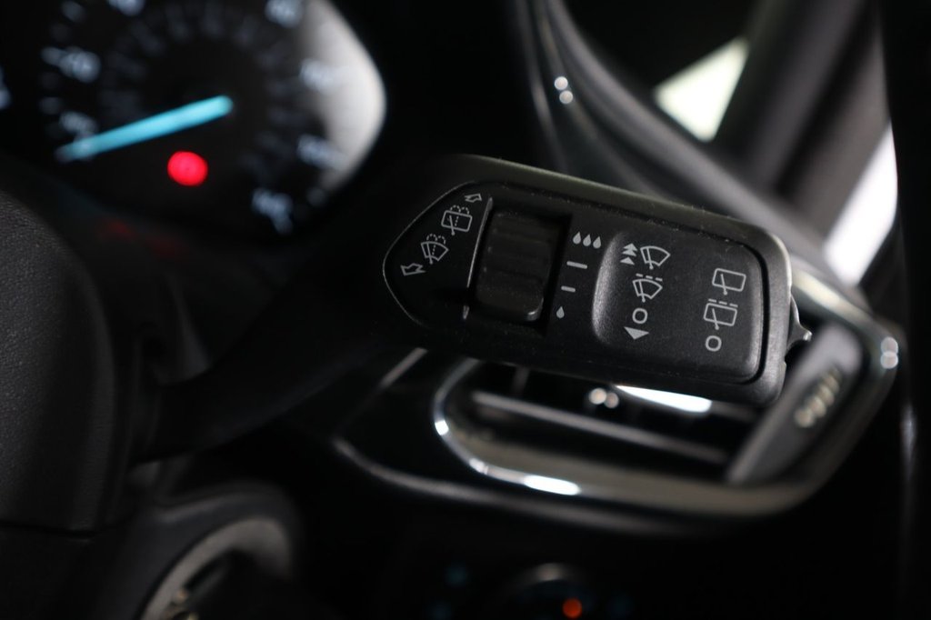 Used Ford Fiesta 2018 for sale - 77111093: Photo 24