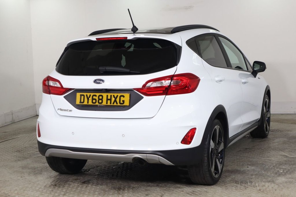 Used Ford Fiesta 2018 for sale - 77111093: Photo 4