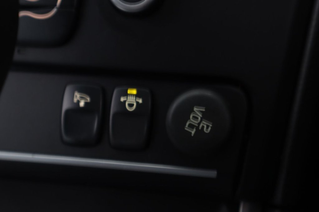 Used Volvo XC90 2014 for sale - 77905058: Photo 40