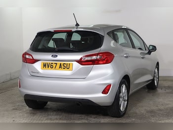 Used Ford Fiesta 2017 for sale - 77680603: Photo