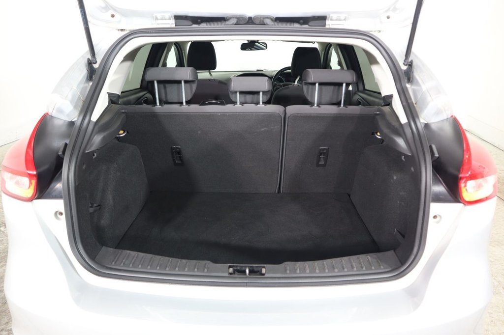 Used Ford Focus 2015 for sale - 77621430: Photo 9