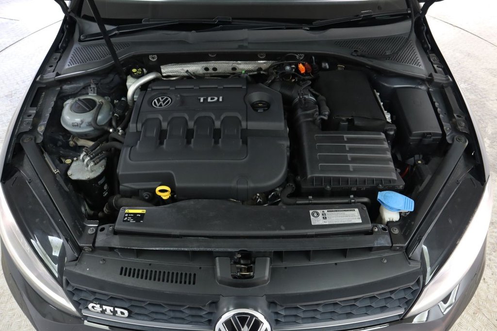 Used Volkswagen Golf 2014 for sale - 76604886: Photo 10