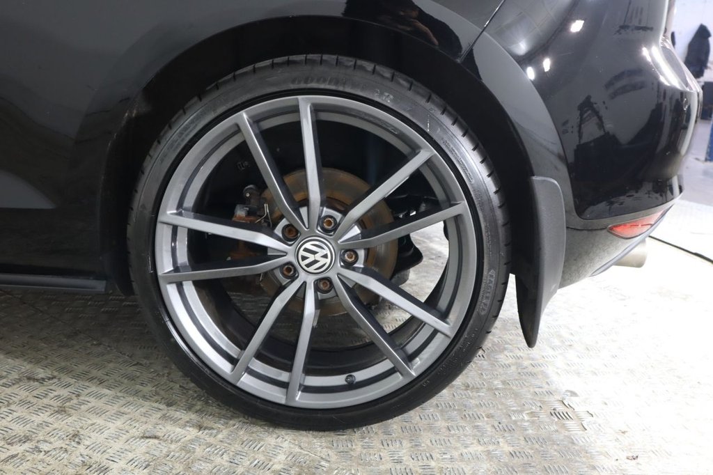 Used Volkswagen Golf 2014 for sale - 76604886: Photo 14