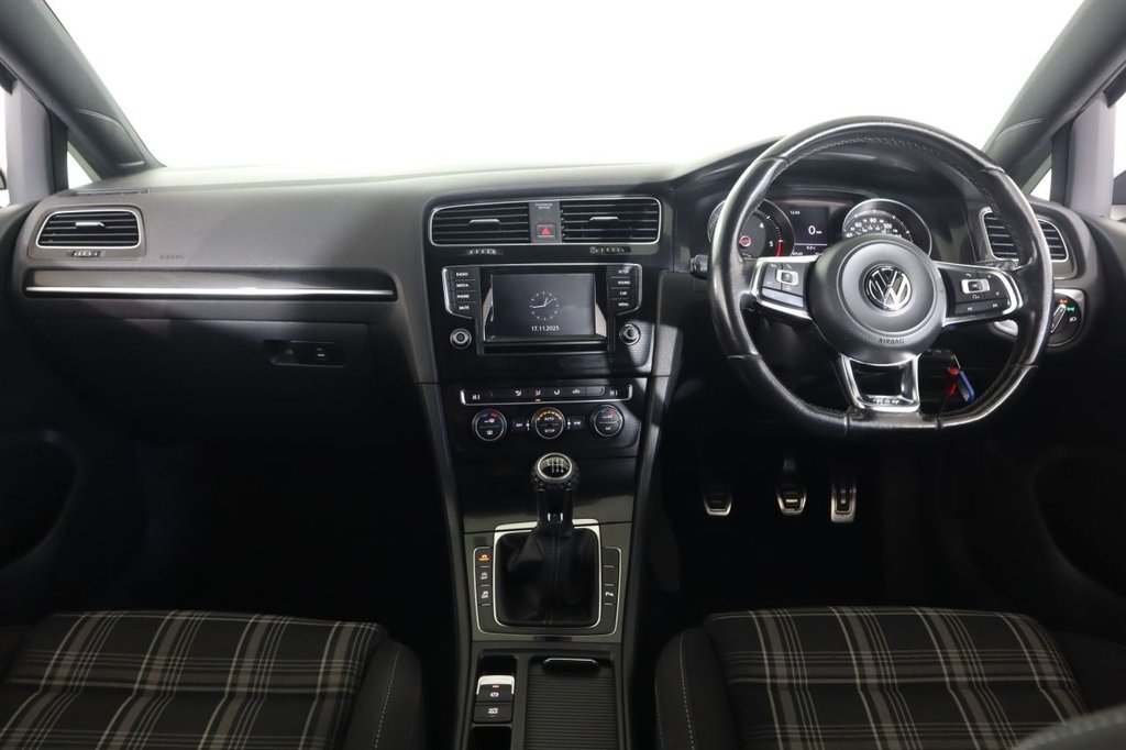 Used Volkswagen Golf 2014 for sale - 76604886: Photo 17